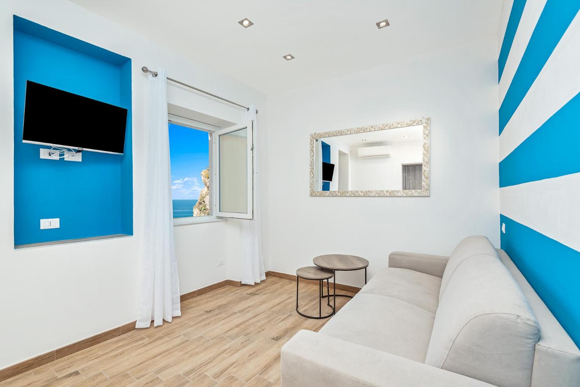 Apartment Queen Of Sea Diamond, Terre Marine *